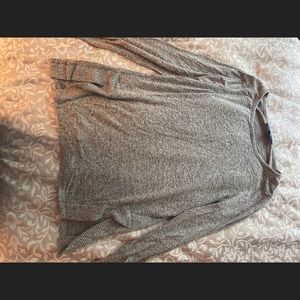Long sleeve gray shirt. Size PS
